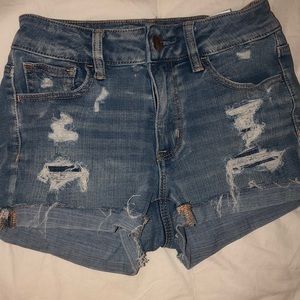 American Eagle Hi-Rise Shortie